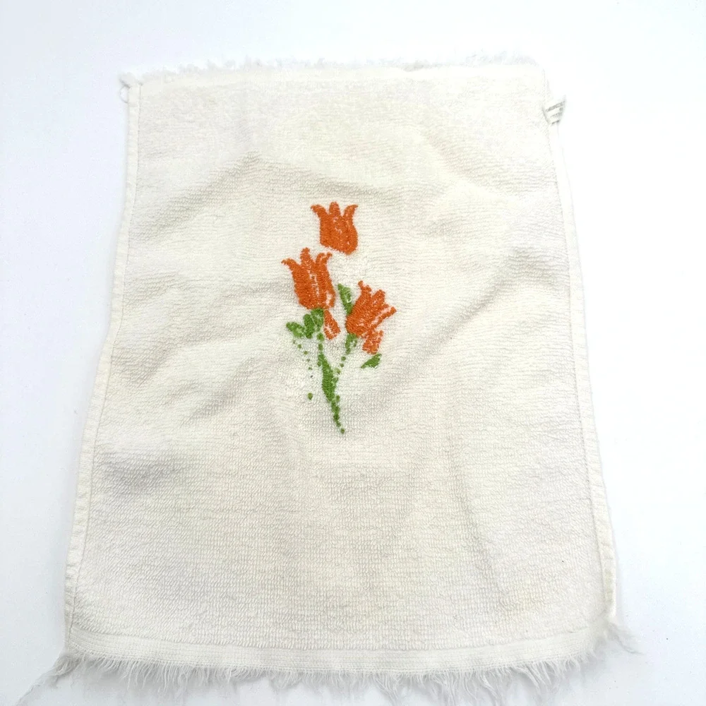 Vintage Set Hand Tea Dish Towel 70s MCM Trophy Cannon Mills Floral Fringe Embroi